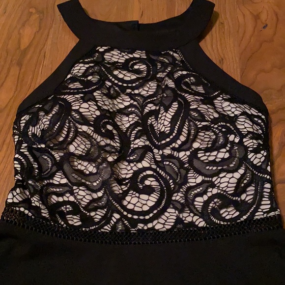 Dress - Picture 2 of 4